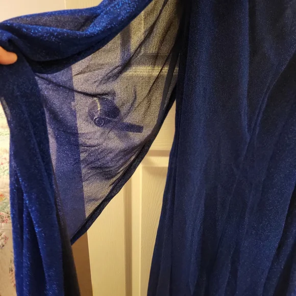 Elegant Blue Strapless Dress - Picture 6 of 7